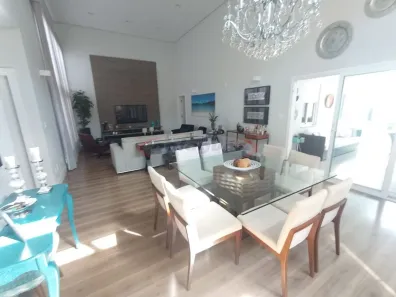 Casa de Condomínio com 3 Quartos à venda, 430m² no Zona 08, Maringá