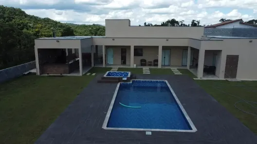 Fazenda / Sítio / Chácara com 3 Quartos à venda, 86m² no Centro, Mogi das Cruzes