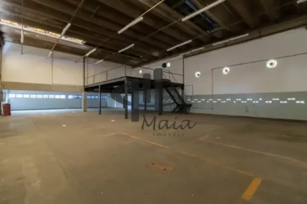 Galpão / Depósito / Armazém para alugar, 2000m² no Jardim Regina Alice, Barueri
