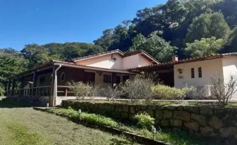 Fazenda / Sítio / Chácara com 2 Quartos à venda, 80000m² no , Rio Bonito