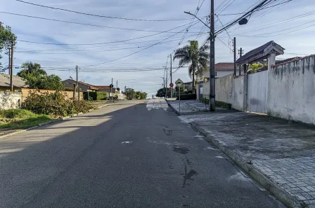 Galpão / Depósito / Armazém à venda, 390m² no São Gabriel, Colombo