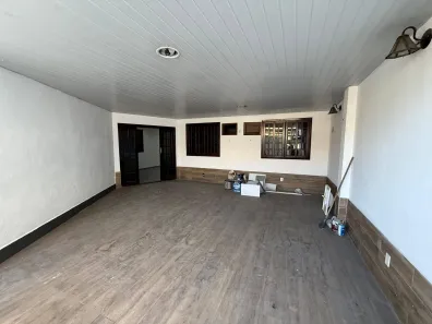 Casa com 5 Quartos para venda ou aluguel, 208m² no Comendador Soares, Nova Iguaçu