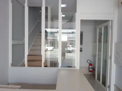 Loja / Salão / Ponto Comercial para venda ou aluguel, 70m² no São Lourenço, Curitiba