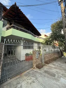 Sobrado com 4 Quartos para alugar, 394m² no São Francisco, Niterói