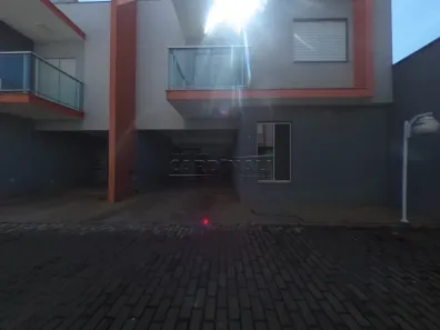 Casa de Condomínio com 3 Quartos para alugar, 167m² no Jardim São Carlos, São Carlos