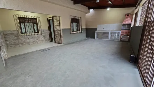 Casa com 2 Quartos para alugar, 55m² no Liberdade, Rio das Ostras