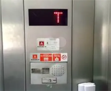 Prédio Inteiro para alugar, 800m² no Vila Suzana, São Paulo