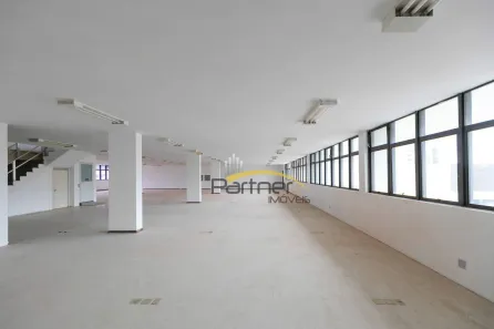 Andar / Laje corporativa para alugar, 735m² no Centro, Curitiba