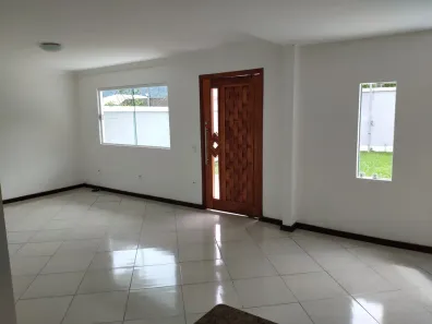 Casa com 2 Quartos para alugar, 360m² no Cotia, Guapimirim