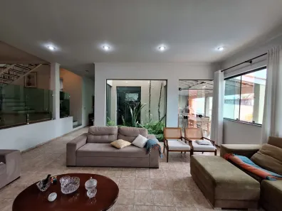 Sobrado com 5 Quartos para venda ou aluguel, 380m² no Parque Campolim, Sorocaba