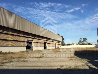 Galpão / Depósito / Armazém para venda ou aluguel, 1800m² no Lagomar, Macaé
