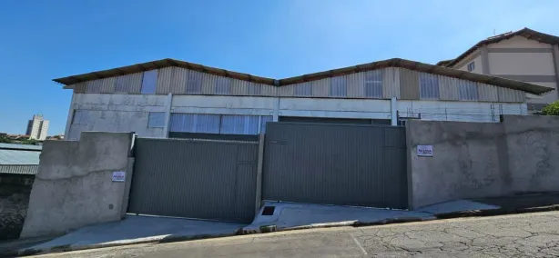 Galpão / Depósito / Armazém para alugar, 700m² no Mogi Moderno, Mogi das Cruzes