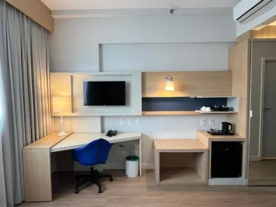 Apartamento com 1 Quarto para alugar, 24m² no Gonzaga, Santos