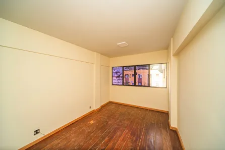 Loja / Salão / Ponto Comercial à venda, 40m² no Cascatinha, Juiz de Fora