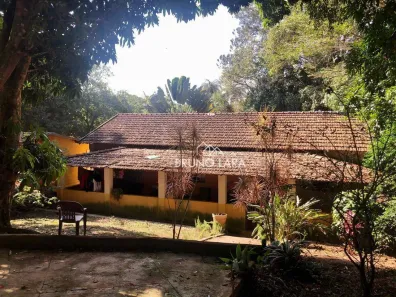 Fazenda / Sítio / Chácara com 3 Quartos à venda, 140m² no Pousada das Rosas, São Joaquim de Bicas