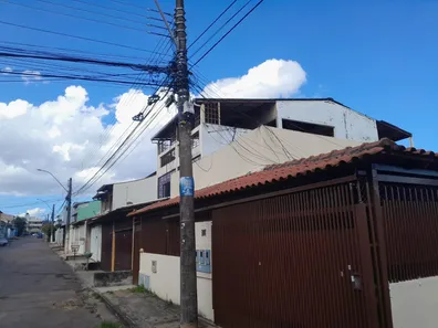 Casa com 6 Quartos à venda, 320m² no Riacho Fundo I, Brasília