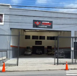 Galpão / Depósito / Armazém para alugar, 400m² no Vila Mogilar, Mogi das Cruzes
