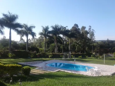 Fazenda / Sítio / Chácara com 3 Quartos à venda, 230m² no Alfredo Custódio de Paula, Pouso Alegre