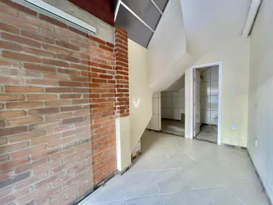 Loja / Salão / Ponto Comercial com 3 Quartos à venda, 71m² no Centro, Santa Maria