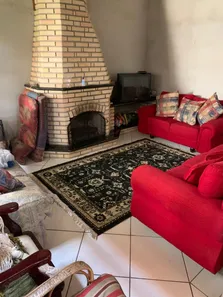 Fazenda / Sítio / Chácara com 2 Quartos à venda, 335m² no , Igaratá