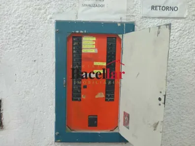 Galpão / Depósito / Armazém à venda, 2200m² no Cascadura, Rio de Janeiro