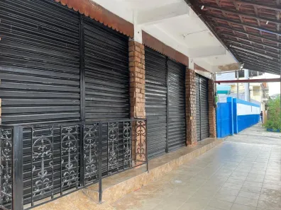Loja / Salão / Ponto Comercial à venda, 130m² no Nossa Senhora de Fátima, Nilópolis