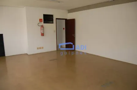 Galpão / Depósito / Armazém para alugar, 3165m² no Quitaúna, Osasco