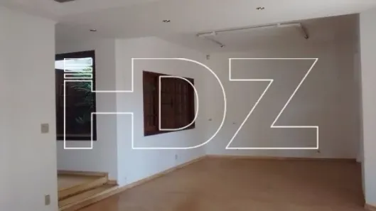 Conjunto Comercial / Sala com 4 Quartos à venda, 430m² no Centro, Araraquara