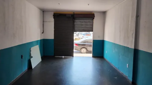 Loja / Salão / Ponto Comercial com 1 Quarto à venda, 50m² no Alambari, Resende