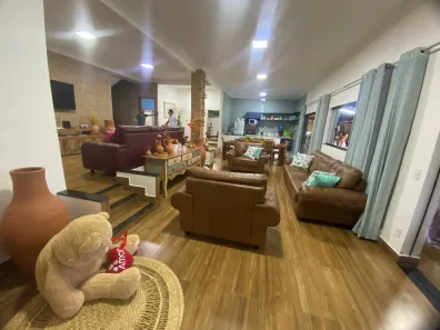 Fazenda / Sítio / Chácara com 3 Quartos à venda, 50000m² no Brazlândia, Brasília