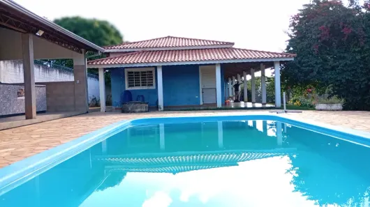 Fazenda / Sítio / Chácara com 3 Quartos à venda, 160m² no Cercado, Araçoiaba da Serra