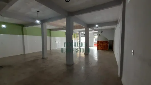 Loja / Salão / Ponto Comercial para alugar, 180m² no Conjunto Habitacional Morro Alto, Vespasiano