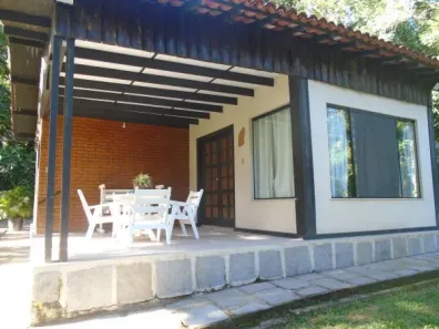 Casa de Condomínio com 3 Quartos à venda, 260m² no Caneca Fina, Guapimirim