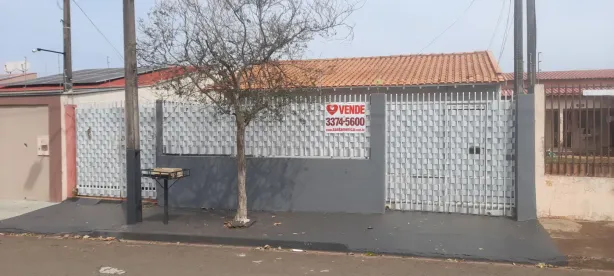Casa com 2 Quartos para alugar, 80m² no Alto da Boa Vista, Londrina