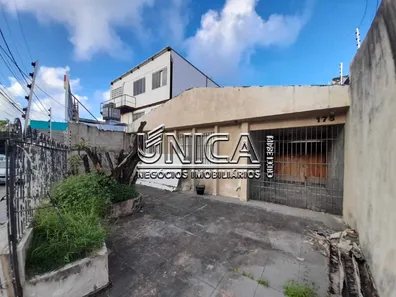 Casa com 3 Quartos à venda, 220m² no Grageru, Aracaju