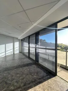 Conjunto Comercial / Sala para alugar, 77m² no Valongo, Santos