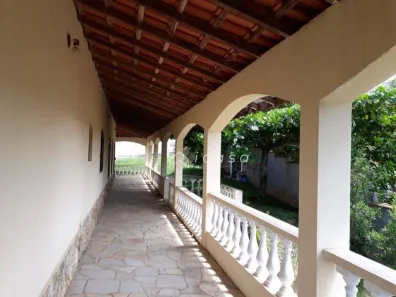 Fazenda / Sítio / Chácara com 3 Quartos à venda, 130m² no Tataúba, Caçapava