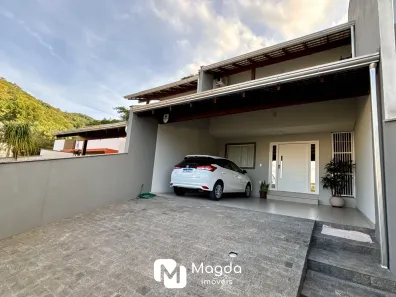 Casa com 3 Quartos à venda, 187m² no Velha, Blumenau