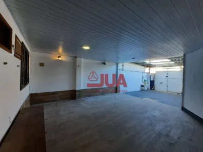 Casa com 3 Quartos para alugar, 112m² no Comendador Soares, Nova Iguaçu