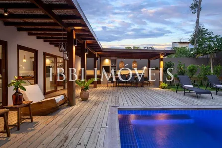 Casa com 6 Quartos à venda, 215m² no Centro, Porto Seguro
