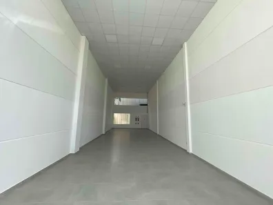 Conjunto Comercial / Sala para alugar, 112m² no Centro, Chapecó