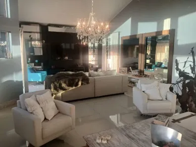 Casa de Condomínio com 4 Quartos à venda, 400m² no Jardim Indaiá, Embu das Artes