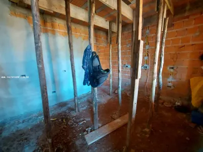 Casa com 3 Quartos à venda, 90m² no Brasília, Londrina