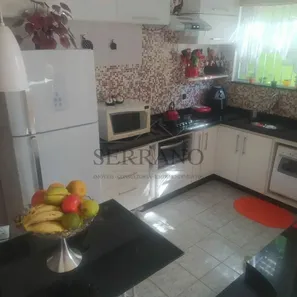 Sobrado com 3 Quartos à venda, 248m² no Vila Pasti, Louveira