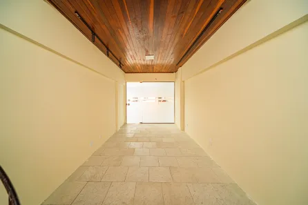 Loja / Salão / Ponto Comercial à venda, 40m² no Cascatinha, Juiz de Fora