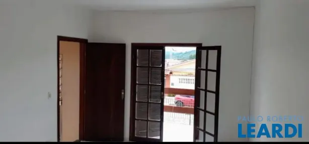 Casa de Vila com 3 Quartos à venda, 96m² no Centro, Vargem Grande Paulista