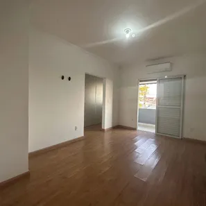 Sobrado com 3 Quartos à venda, 149m² no Parque Bandeirantes I (Nova Veneza), Sumaré