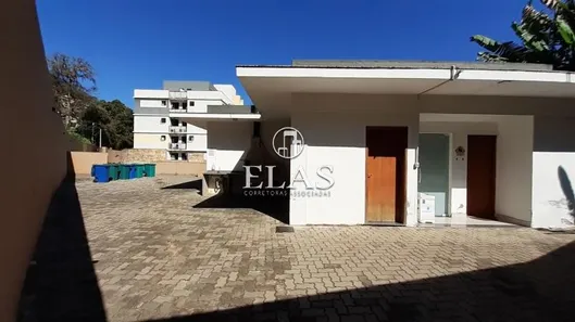 Apartamento com 2 Quartos à venda, 70m² no Samambaia, Petrópolis