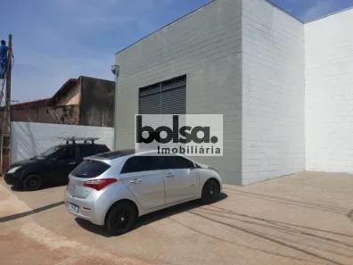 Galpão / Depósito / Armazém à venda, 230m² no Parque Roosevelt, Bauru
