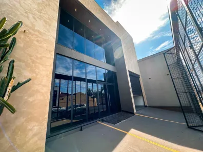 Galpão / Depósito / Armazém com 2 Quartos à venda, 336m² no Santa Maria, Uberaba